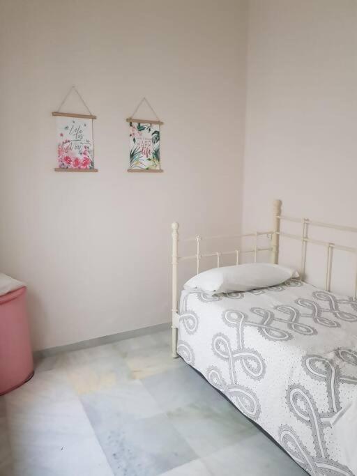 Enjoy Netflix Parking Segun Disponibilidad Apartment Seville Exterior photo